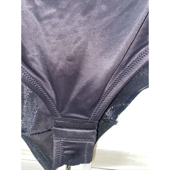 New TC Fine Intimates Back Magic Bodybriefer Shape Away Extra Firm Black Sz 34C - Picture 3 of 10